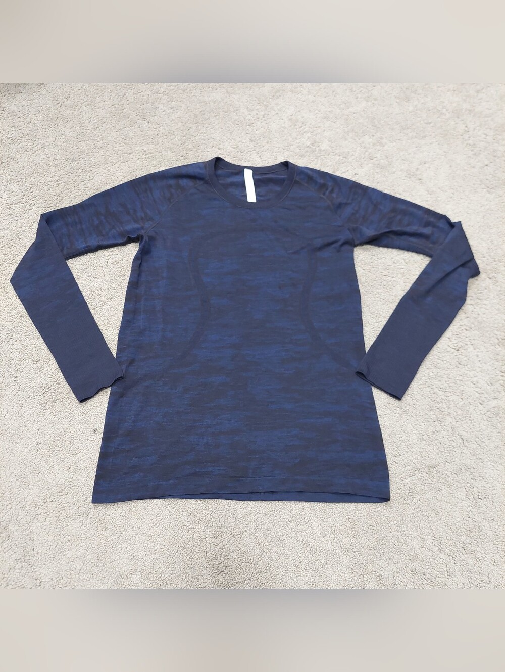 Lululemon Swiftly Tech LS Crew Size 12 Midnight Navy Psychic Camo Activewear Top